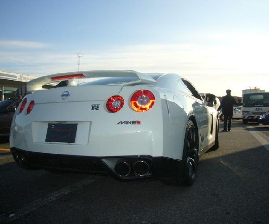  Nissan Mines GT-R 2007 года  (фото 2 из 10)